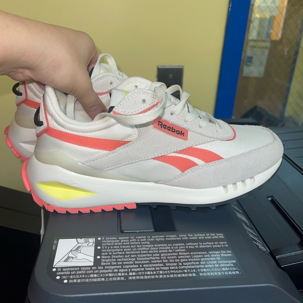 Reebok Shoes 👟